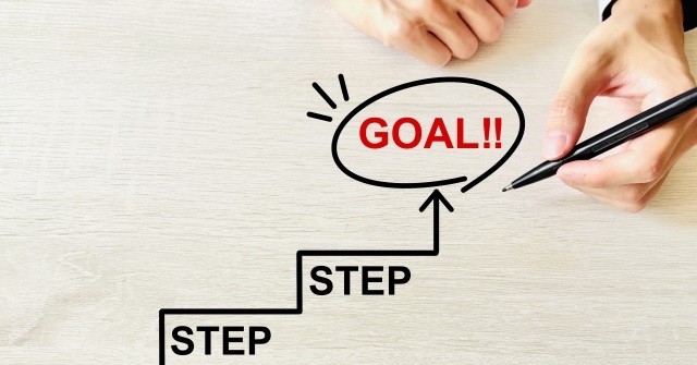 Stepと書かれた階段の上にペンでGOALを囲っている図